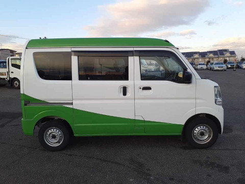 2023 Nissan NV100 Clipper DR17V[2]