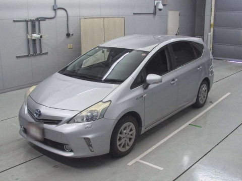 2012 Toyota Prius alpha ZVW41W[0]