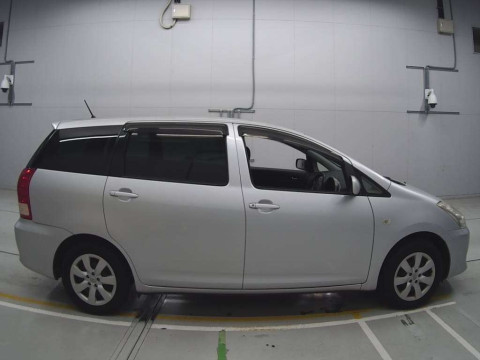 2007 Toyota Wish ZNE10G[2]