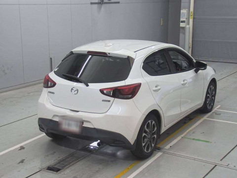 2016 Mazda Demio DJ5FS[1]