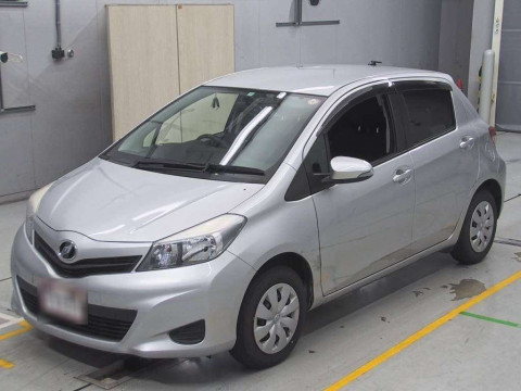 2013 Toyota Vitz NSP130[0]