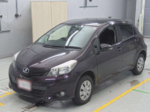 2014 Toyota Vitz NSP135[0]