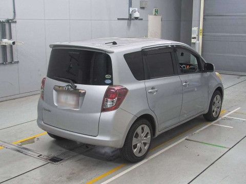 2010 Toyota Ractis NCP100[1]