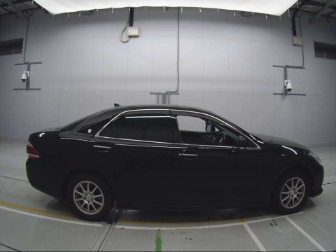 2012 Toyota Crown GRS200[2]