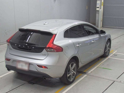 2016 Volvo V40 MD4204T[1]