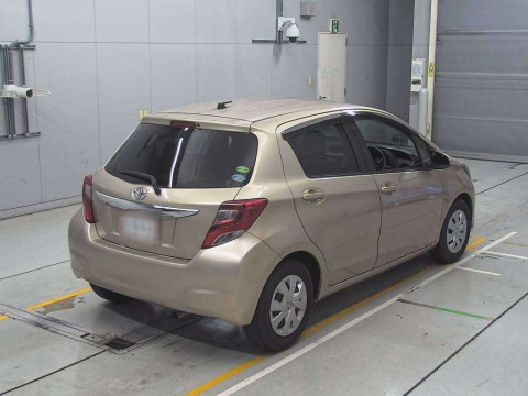 2014 Toyota Vitz NSP130[1]