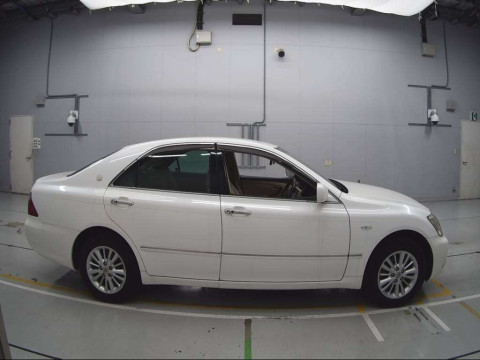 2006 Toyota Crown GRS183[2]