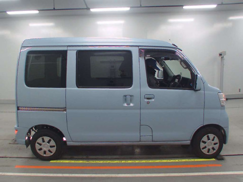 2019 Daihatsu Hijet Cargo S321V[2]