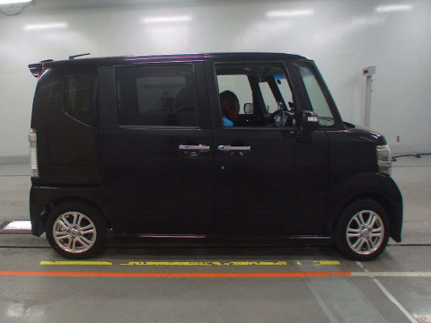 2012 Honda N-BOX CUSTOM JF1[2]