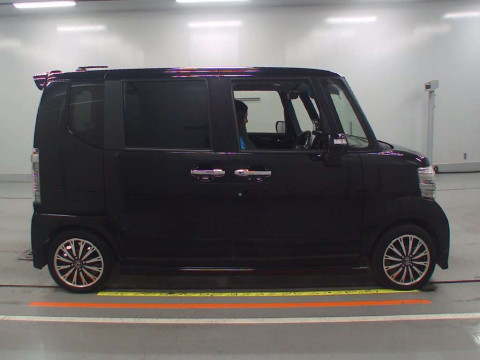 2015 Honda N-BOX CUSTOM JF1[2]