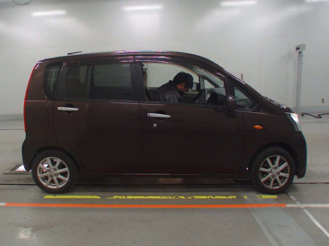 2014 Daihatsu Move LA100S[2]