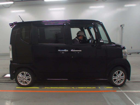 2012 Honda N-BOX CUSTOM JF1[2]