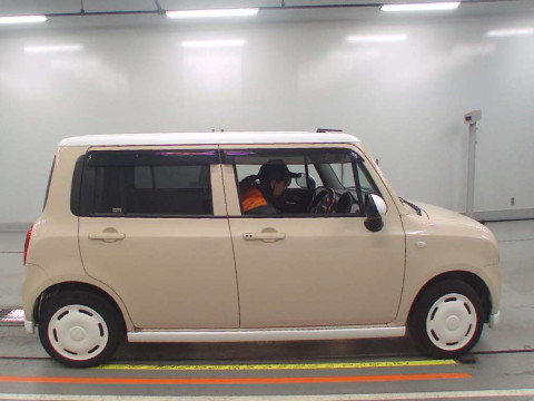 2011 Suzuki ALTO Lapin HE22S[2]