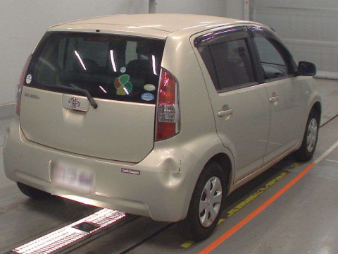 2005 Toyota Passo QNC10[1]