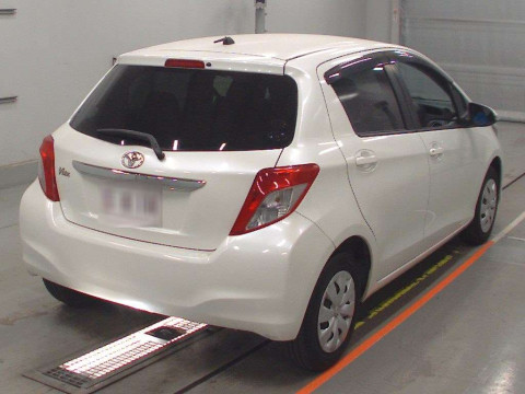 2014 Toyota Vitz KSP130[1]