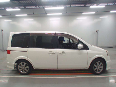 2007 Nissan Lafesta B30[2]