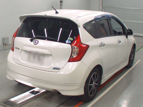 2013 Nissan Note E12[1]