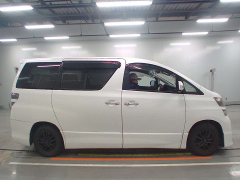 2009 Toyota Vellfire ANH20W[2]