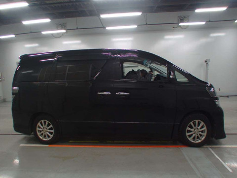 2015 Toyota Vellfire ANH20W[2]