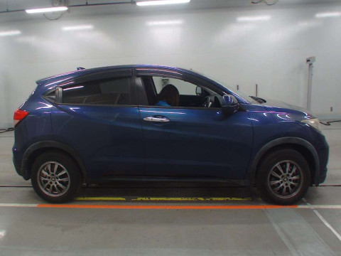 2015 Honda VEZEL RU2[2]