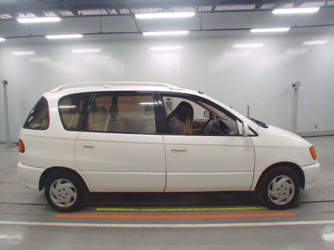 2000 Toyota Ipsum SXM10G[2]