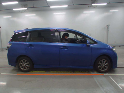 2014 Toyota Wish ZGE20G[2]