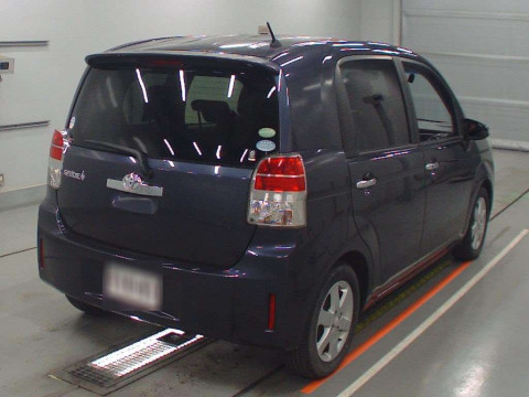 2014 Toyota Spade NCP141[1]