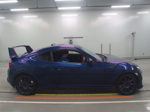 2014 Toyota 86 ZN6[2]