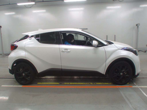 1993 Toyota C-HR NGX10[2]