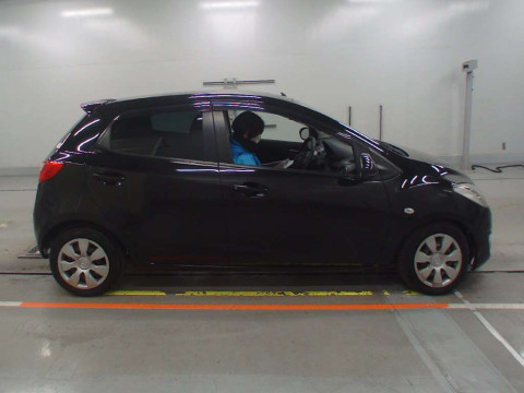 2012 Mazda Demio DE3FS[2]