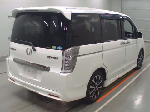 2013 Honda Step WGN Spada RK5[1]