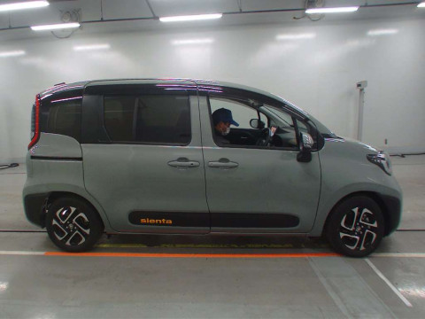 2023 Toyota Sienta MXPL10G[2]