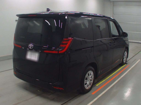 2024 Toyota Noah MZRA90W[1]