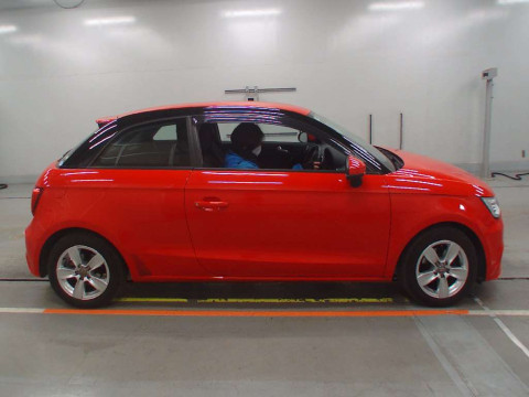 2015 Audi A1 8XCHZ[2]