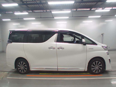 2015 Toyota Vellfire Hybrid AYH30W[2]