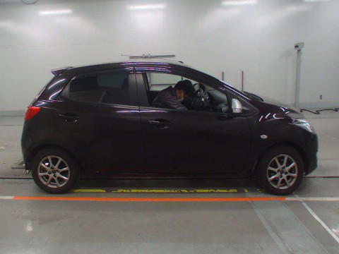 2014 Mazda Demio DEJFS[2]