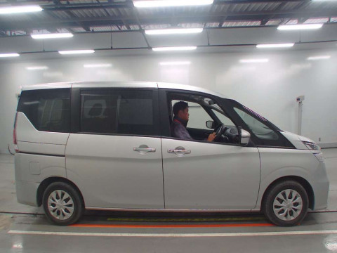 2016 Nissan Serena C27[2]