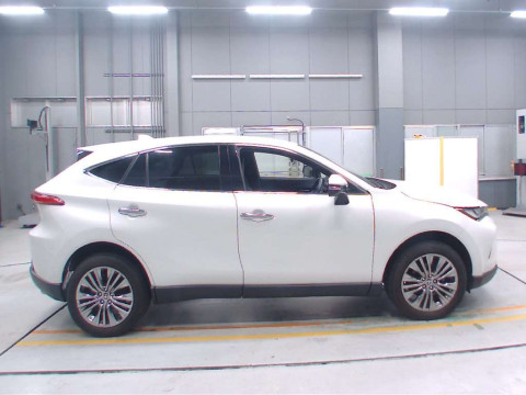 2021 Toyota Harrier Hybrid AXUH80[2]