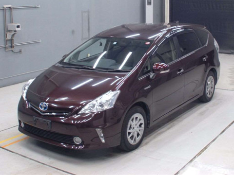 2014 Toyota Prius alpha ZVW40W[0]