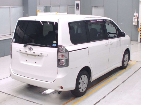 2009 Toyota Voxy ZRR70G[1]