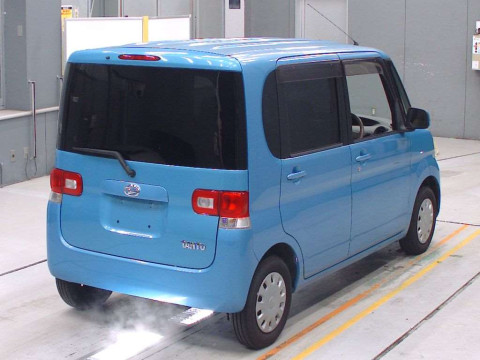 2010 Daihatsu Tanto L375S[1]