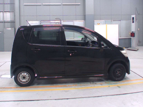 2009 Daihatsu Move L185S[2]