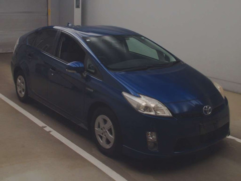 2010 Toyota Prius ZVW30[2]