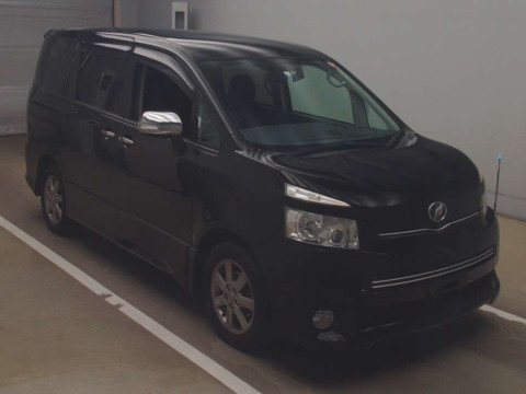 2009 Toyota Voxy ZRR70W[2]