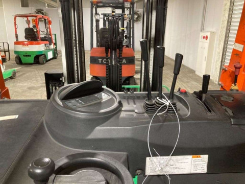 2015 Others Forklift 61FBR15SXII[2]