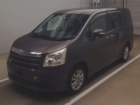 2009 Toyota Noah ZRR70G[0]