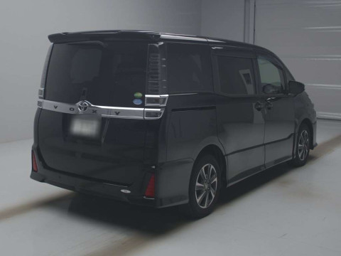 2019 Toyota Voxy ZRR80W[1]