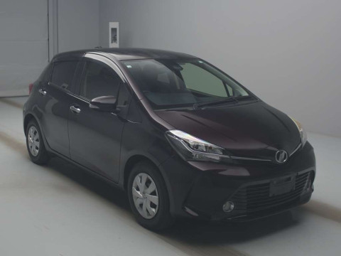 2016 Toyota Vitz NSP130[2]