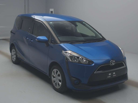 2017 Toyota Sienta NSP172G[2]