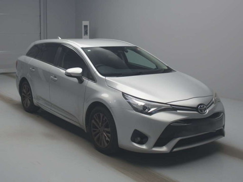 2018 Toyota Avensis Wagon ZRT272W[2]